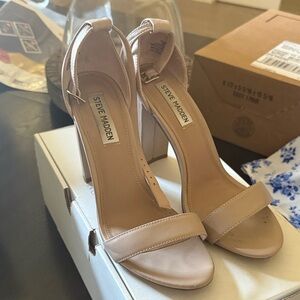 Steve Madden Carsson Nude Heels